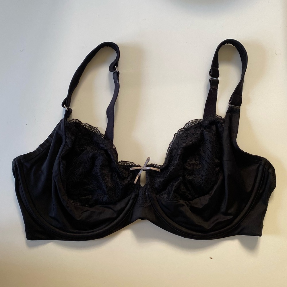 Ambrielle Full Figure Underwire Lace Bra